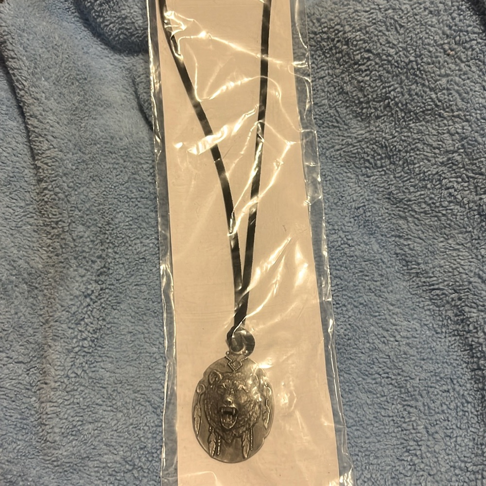 New Grizzly Bear Pendant Necklace
